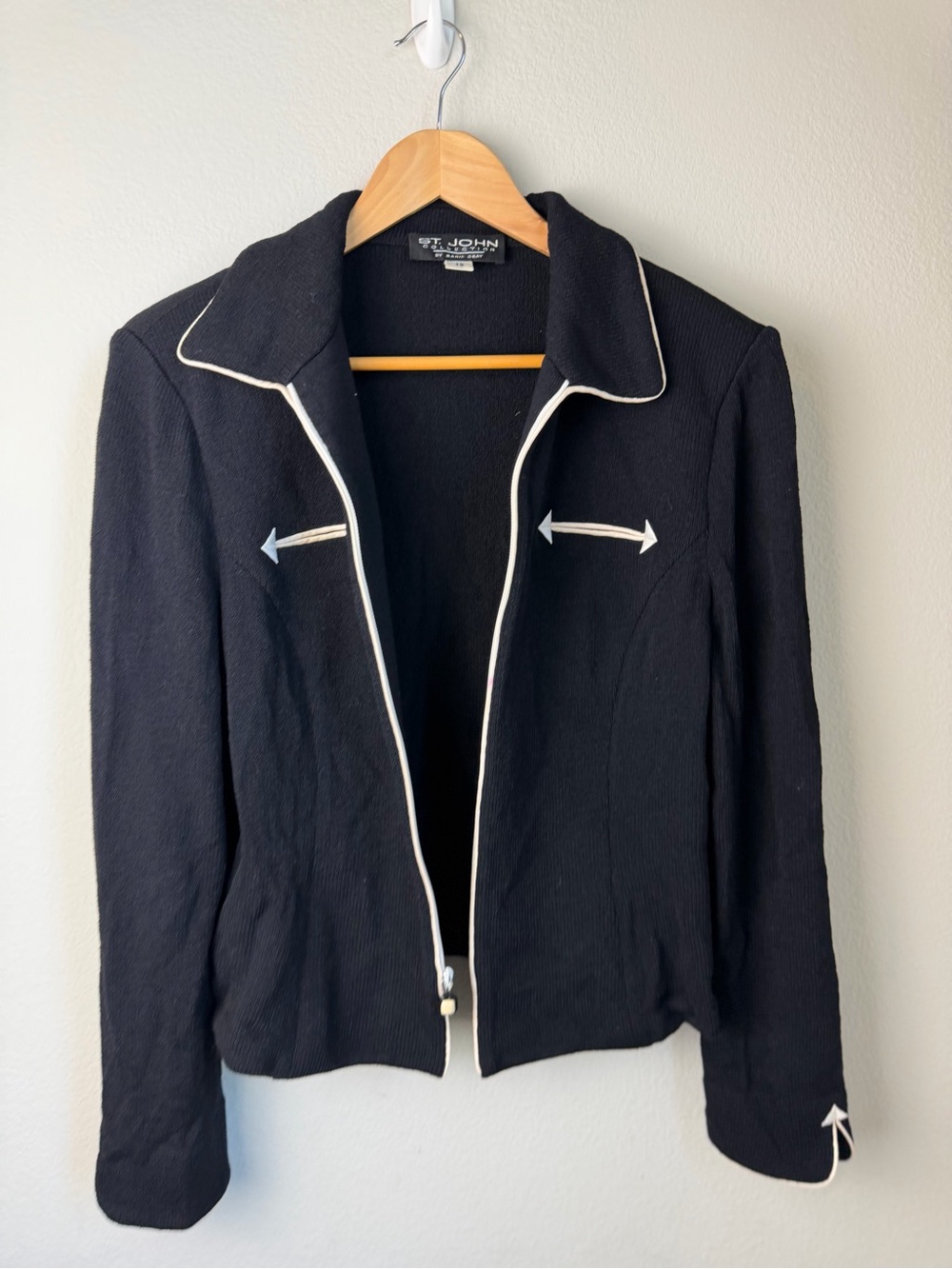 St. John Black Knit Zip Jacket with White Piping